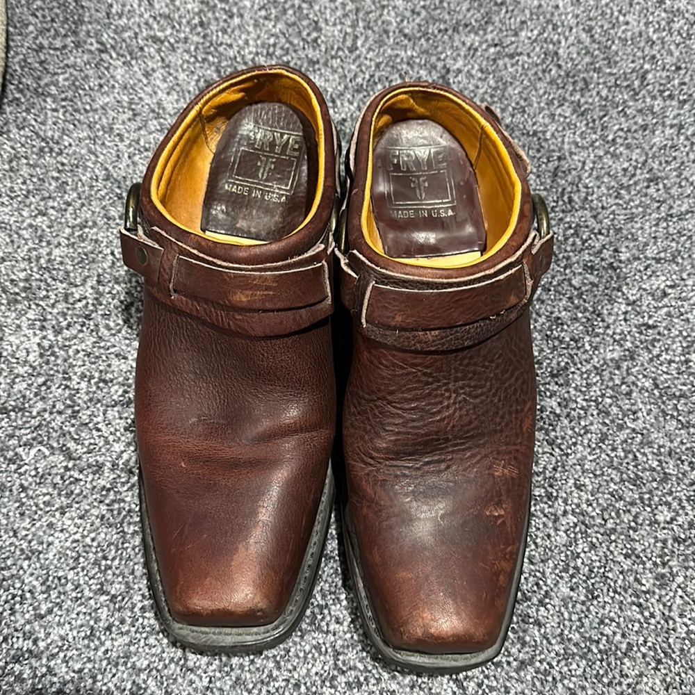 Frye women’s mule shoes size 9